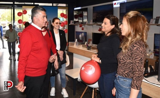 Ahmet Ertürk Kuşadası esnafını ziyaret etti