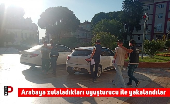 Arabaya zulaladıkları uyuşturucu ile yakalandılar