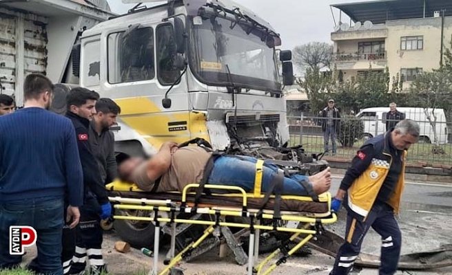 Aydın'da kamyon ve tır çarpıştı: 1 yaralı