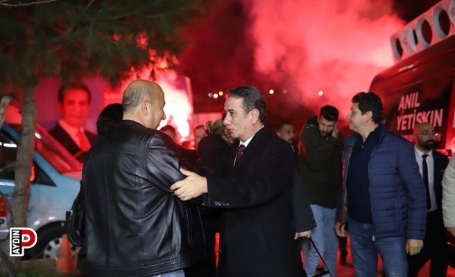 Baltaköy Yetişkin’i meşalelerle karşıladı