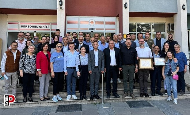 Başkan Doğanca mazbatasını aldı