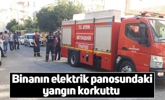 Binanın elektrik panosundaki yangın korkuttu