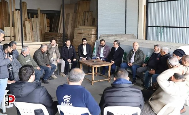 CHP'li Yetişkin'e esnaflardan destek