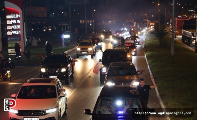 Çineliler Başkan Kıvrak’ın zaferini konvoyla kutladı