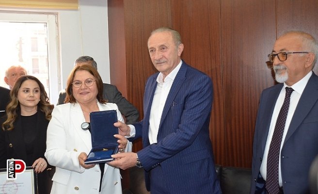 Didim Belediyesi'nde devir teslim yapıldı