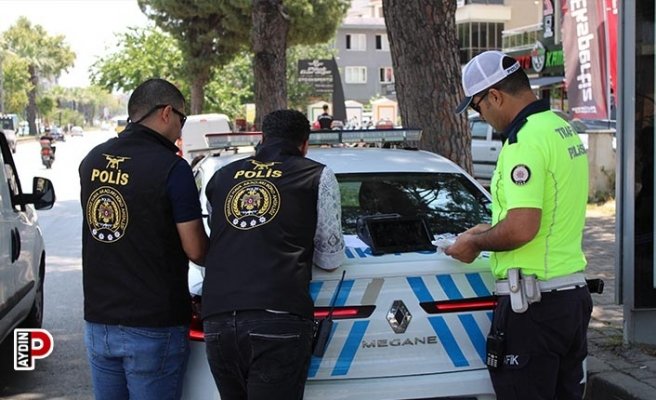 Ehliyetsiz ve plakasız motosiklet sürücüsü cezadan kaçamadı