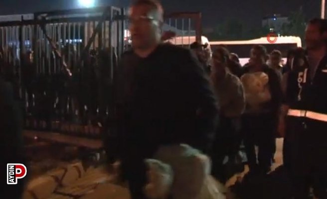 İzmir'de ilçe seçim kurullarında oy pusulası yoğunluğu