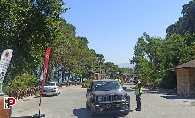 Jandarma ekiplerinden hava destekli trafik denetimi