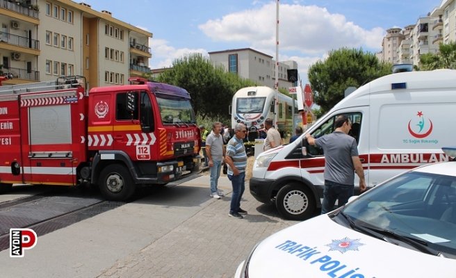 Karşı geçmek isteyen yaşlı kadın trenin altında kaldı