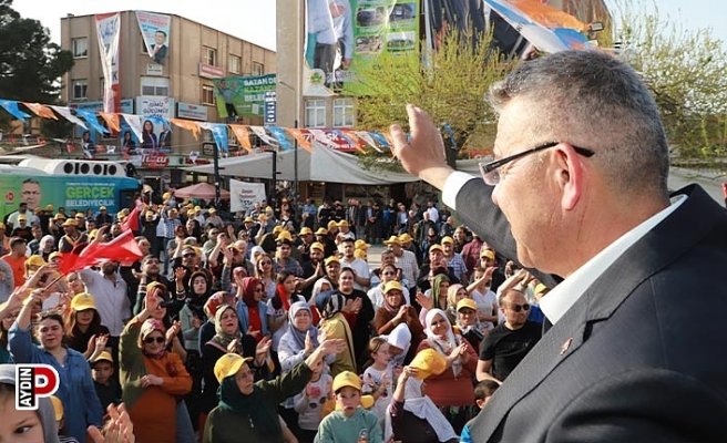 Köşk’te Güler galibiyetini kutladı