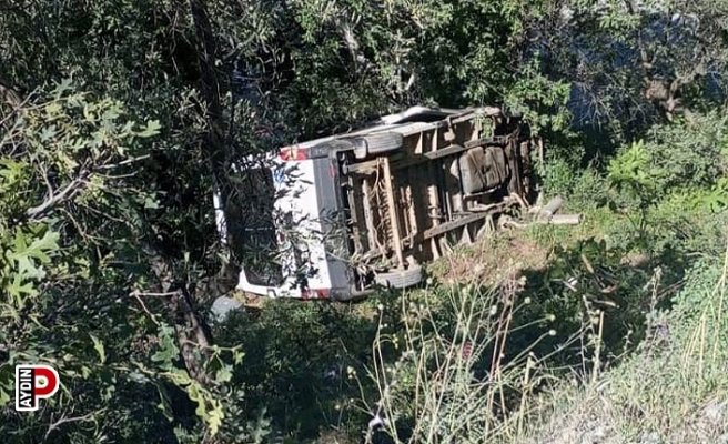 Köşk’te minibüs uçuruma yuvarlandı: 1 ölü