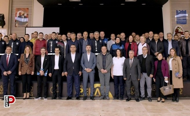 Kuşadası Belediyesi’nde çalışan memurlar dayanışma toplantısında bir araya geldi