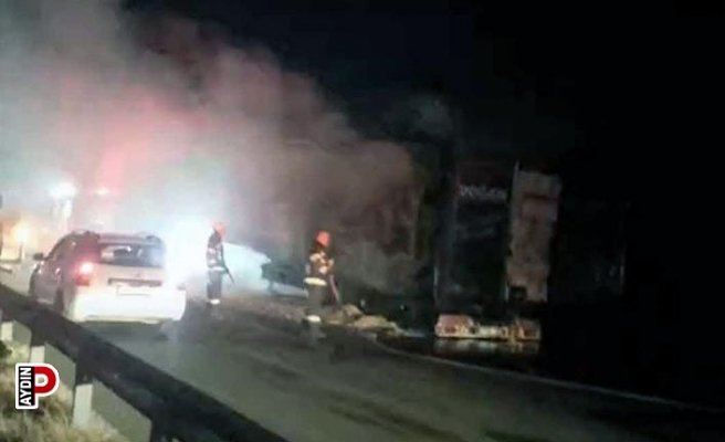 Saman yüklü tır alev topuna döndü