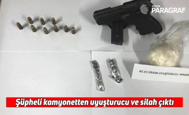 Şüpheli kamyonetten uyuşturucu ve ruhsatsız silah çıktı