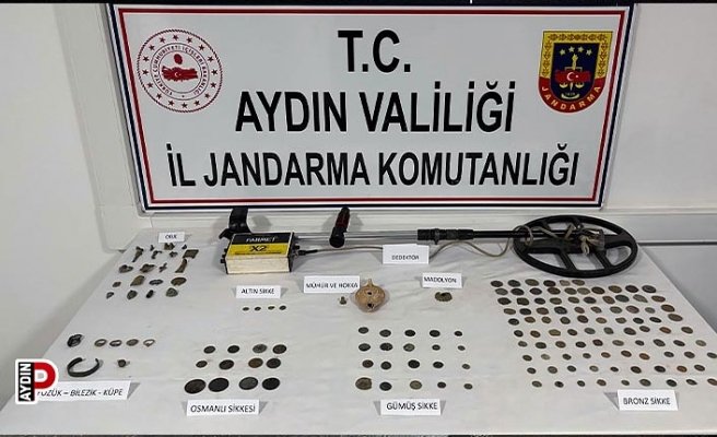 Tarihi eserleri satmak isterken yakalandı