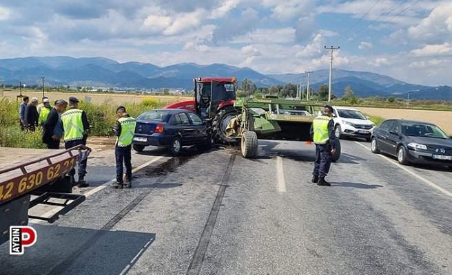 Traktör ile otomobil çarpıştı: 1 yaralı
