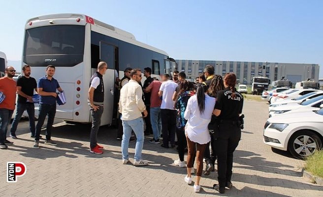 Umut tacirleri adliyeye sevk edildi