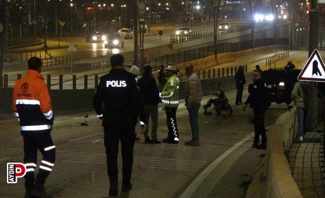 Üst geçitte feci kaza: 2 ölü